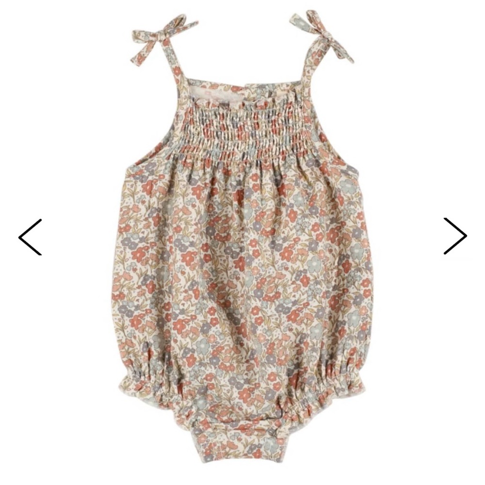 Quincy Mae printed organic cotton Baby Romper with matching hat